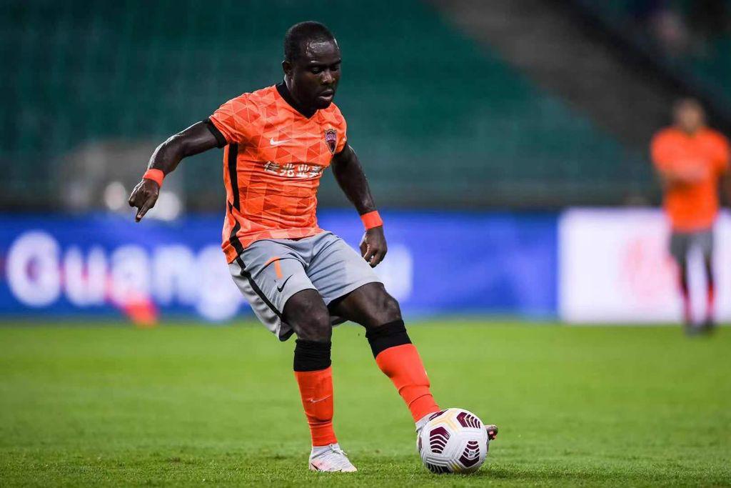 Γιατί σκίζονται οι ξένοι στην Κίνα;