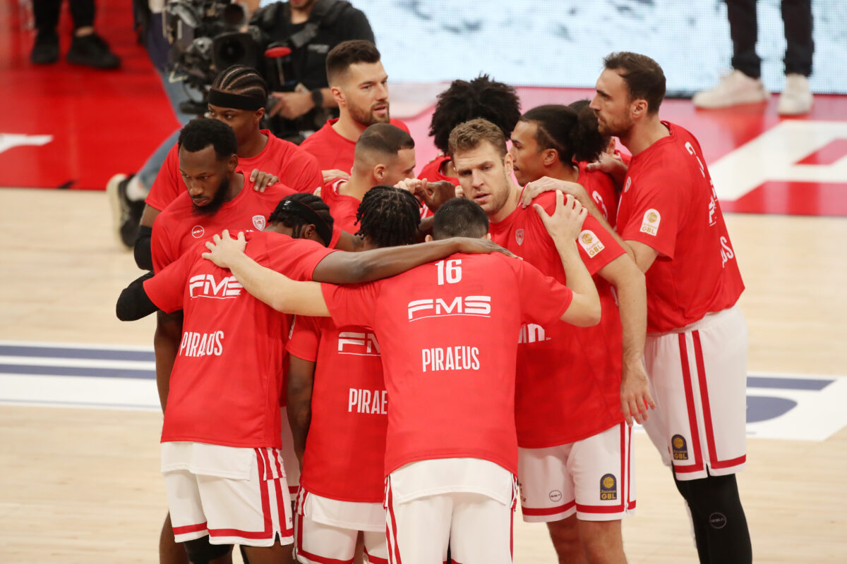 To Ολυμπιακός – Εφές στο σαλόνι σου με δώρο* 1 μήνα Novasports!