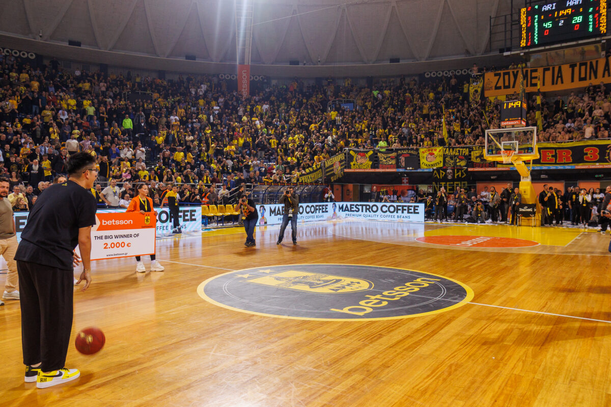 Η Betsson απογείωσε την πρεμιέρα του Αυτοκράτορα – Ο Richard Hsiao στο πλευρό του κόσμου και της ομάδας