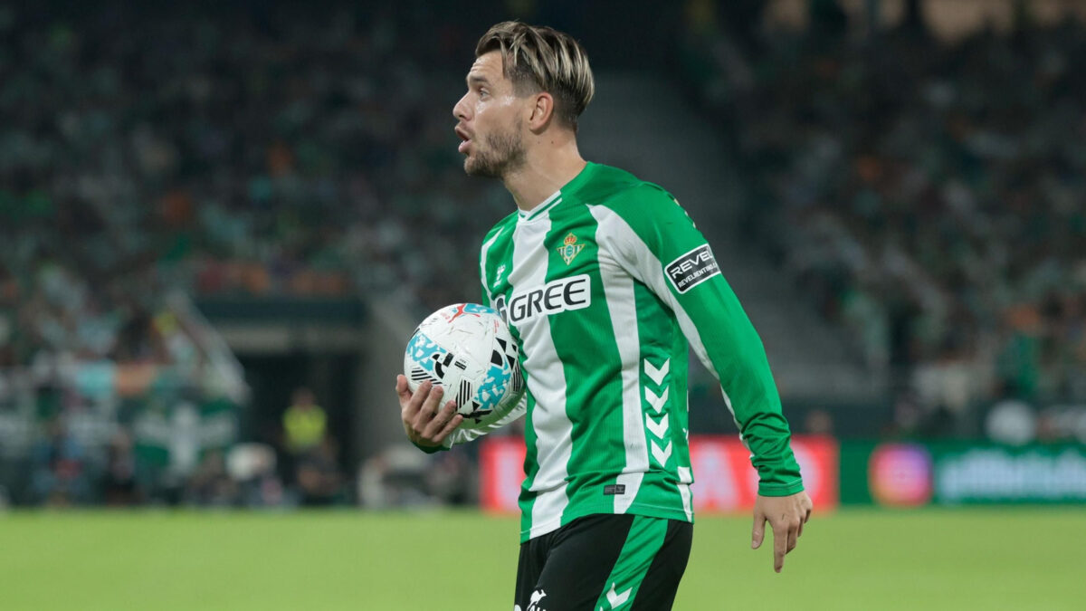 Δίκαιο φαβορί, προκλητικό αουτσάιντερ