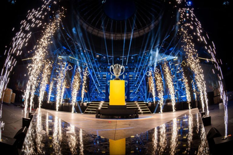 eSports: S1mple is back!