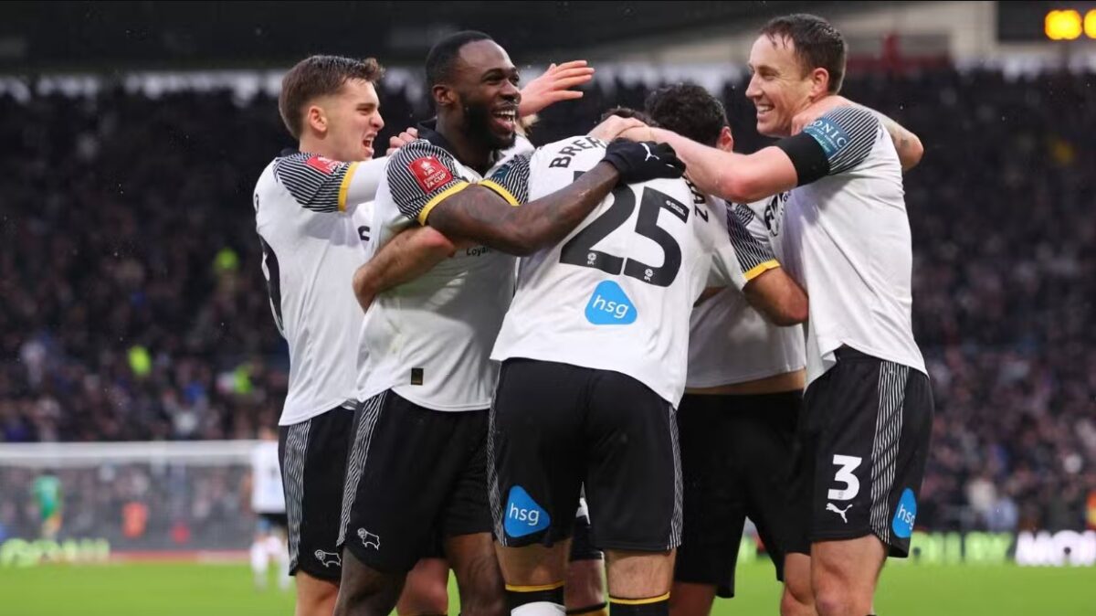 Ευκαιρία επιστροφής στις εντός έδρας νίκες