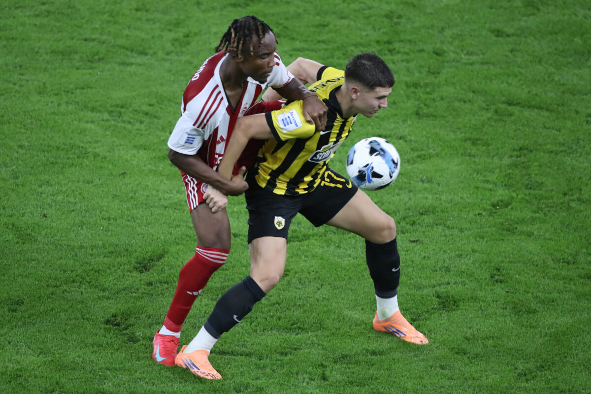 Αγωνία στην κορυφή της Super League με ειδικά στοιχήματα!