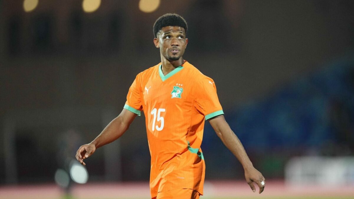 Ακτή στα 90′