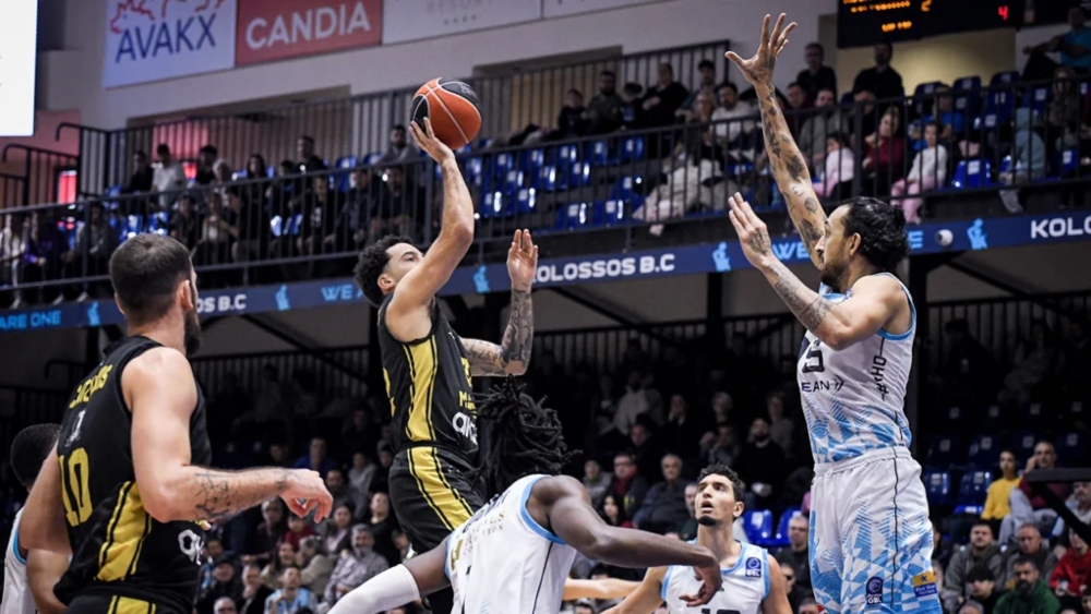 Παίζει τα… ρέστα του