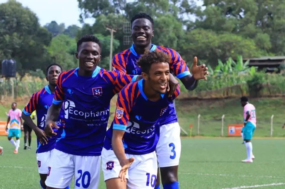 Τετράδα με περίεργα στοιχεία