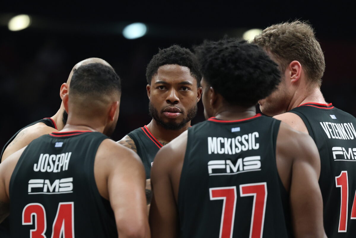 Ο ερυθρόλευκος «εμφύλιος» με ενισχυμένες αποδόσεις!