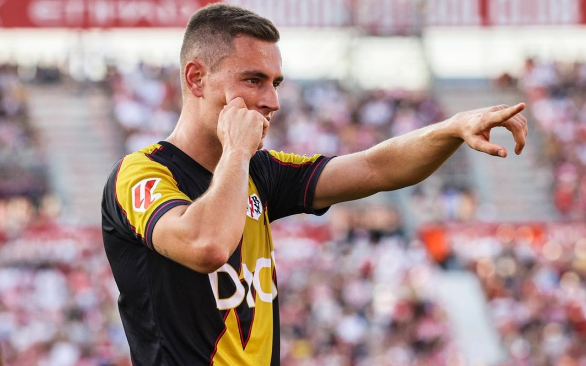 Ράγιο Βαγιεκάνο – Έλτσε Τι Παίζουμε: Με το βλέμμα στην «Ένωση»