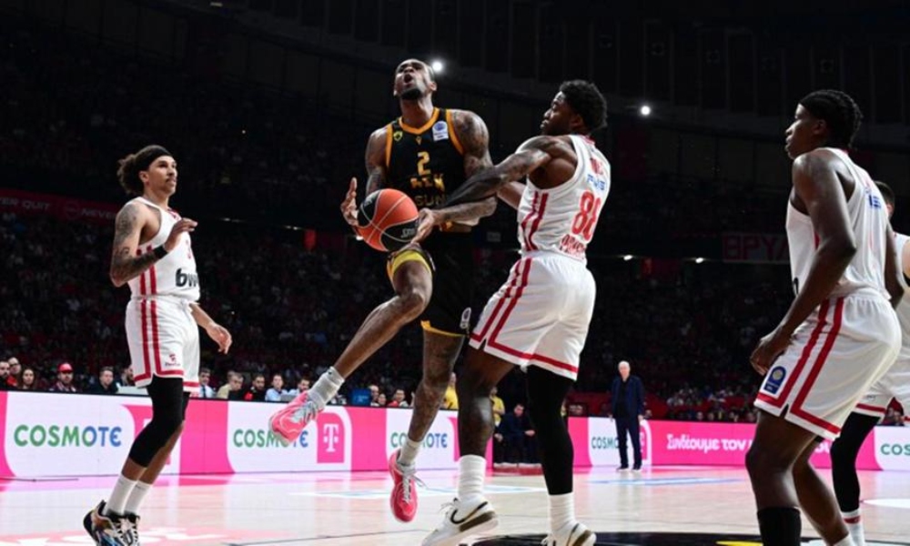 Με τρεις επιλογές από τη Sunel Arena